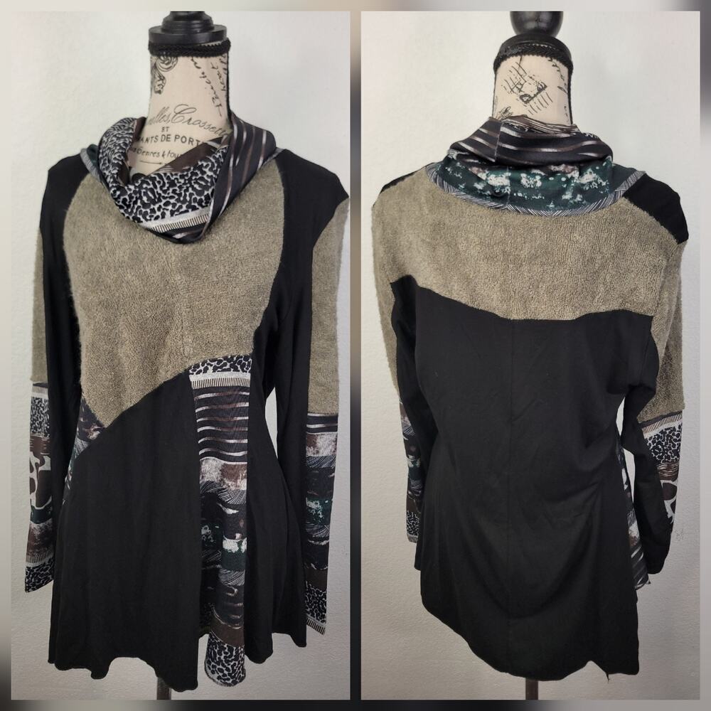 FLEW THE LIS Tunic Top M Wild Animals Patchwork Cowl Neck Asymmetric Whimsygoth